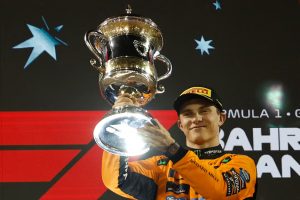 O australiano Oscar Piastri foi o grande vencedor do GP de Bahrein, superando até colega de equipe | Foto: Reproudção/Redes sociais