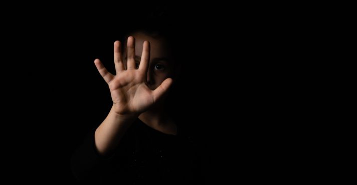 Brasil atinge recorde de estupro e feminicídio em 2024