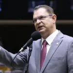 O líder do PL na Câmara, Sóstenes Cavalcante negocia com Motta nova redação sobre anistia | Foto: Kayo Magalhães/Câmara dos Deputados