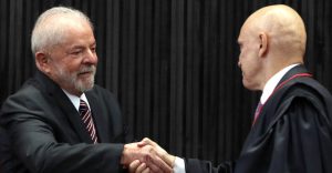 O presidente Lula e o ministro do STF Alexandre de Moraes: Brasil vive situação que nunca experimentou em sua história |