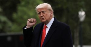 Donald Trump, presidente dos EUA, na Casa Branca, em Washington, D.C. (22/5/2025) | Foto: Reuters/Evelyn Hockstein