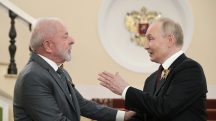 brasil Senadores criticam viagem de Lula à Rússia para encontro com ditadores