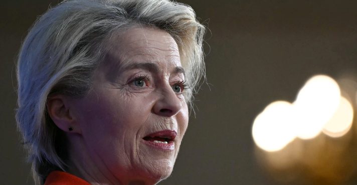 Presidente da Comissão Europeia, Ursula von der Leyen | Foto: Justin Tallis/Reuters