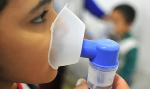 O número de internações pediátricas subiu no mês de abril em Belo Horizonte
