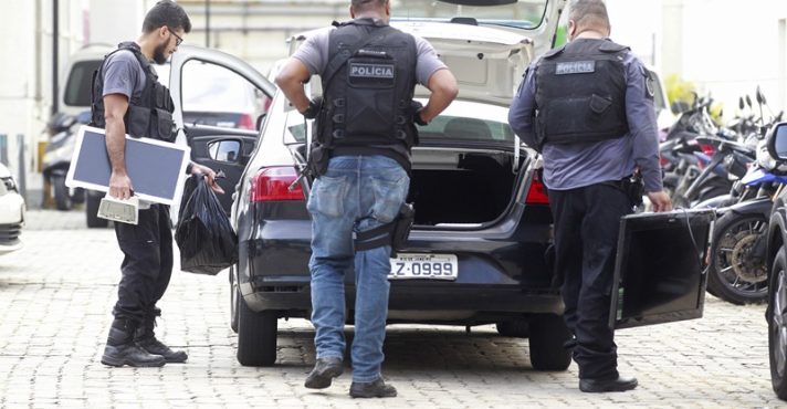 Apreensões feitas em operação contra a milícia em Santa Cruz, no Rio de Janeiro (RJ) 25/04/2018