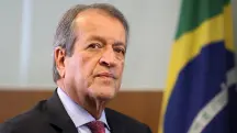 O presidente nacional do PL, Valdemar Costa Neto, grava para as redes sociais críticas a Lula