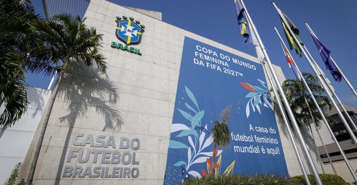 Fachada da CBF em homenagem à Copa do Mundo Feminina da Fifa 2027, que será no Brasil