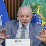 Presidente da República, Luiz Inácio Lula da Silva, durante reunião com integrantes do governo, em alusão à nota da posição do Brasil diante da sanção dos EUA a Moraes