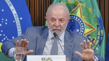 Presidente da República, Luiz Inácio Lula da Silva, durante reunião com integrantes do governo, em alusão à nota da posição do Brasil diante da sanção dos EUA a Moraes
