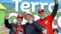 Presidente da República, Luiz Inácio Lula da Silva, em cerimônia de entregas do Programa Terra da Gente no Estado do Paraná