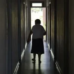 Segundo os autores, as mulheres são as mais afetadas, por viverem mais | Foto: Reprodução/Agência Brasil