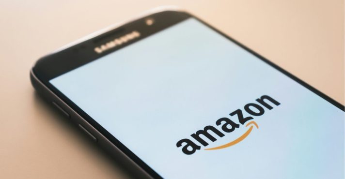Amazon já investiu cerca de R$ 45 bilhões em inteligência artificial | Foto: Unsplash