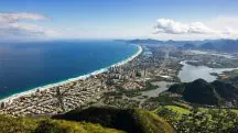 Vista panorâmica da Barra da Tijuca, no Rio de Janeiro, onde o fundo imobiliário vai construir residencial | Foto: Reprodução/Wikipedia