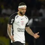 Memphis Depay lamenta a perda da penalidade máxima contra o Mirassol, ao tentar uma cavadinha | Foto: Joisel Amaral/Agif/Agência de Fotografia/Estadão Conteúdo
