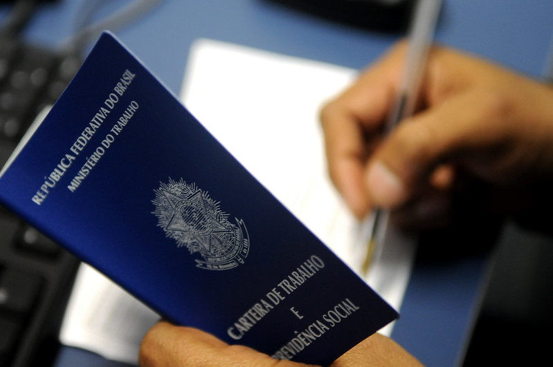 IBGE aponta taxa de desemprego de 5,6% em maio