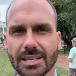 Eduardo Bolsonaro transferiu residência para os Estados Unidos e afirma ser alvo de perseguição dos ministros | Foto: Reprodução/Redes sociais/Eduardo Bolsonaro