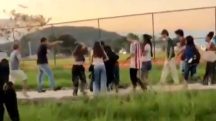Estudantes de esquerda agridem jovens de direita em universidade do Rio