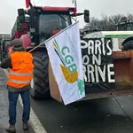 Agricultores na França protestam contra obstrução de projeto que flexibiliza atividade agrícola