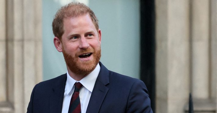 O príncipe britânico Harry, em frente ao Tribunal Superior em Londres, Grã-Bretanha - 9/4/2025 | Foto: Isabel Infantes/Reuters
