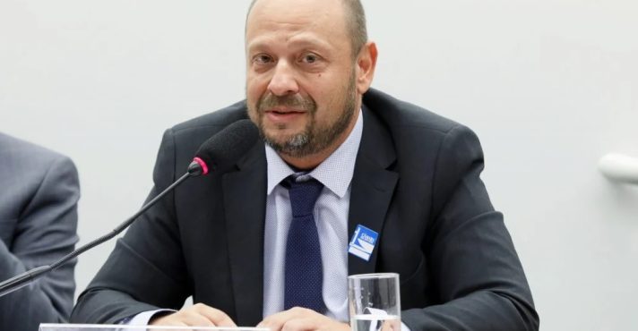 'Estamos no olho do furacão', disse Waller Júnior, em referência à crise institucional que abala a reputação do INSS | Foto: Luis Macedo/Câmara dos Deputados