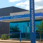 Valores retidos por descontos indevidos começam a ser devolvidos a partir de 26 de maio | Foto: Reprodução/Wikimedia Commons