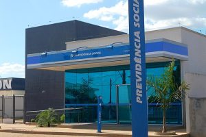 Valores retidos por descontos indevidos começam a ser devolvidos a partir de 26 de maio | Foto: Reprodução/Wikimedia Commons