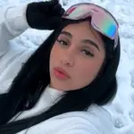 Laryssa Sales