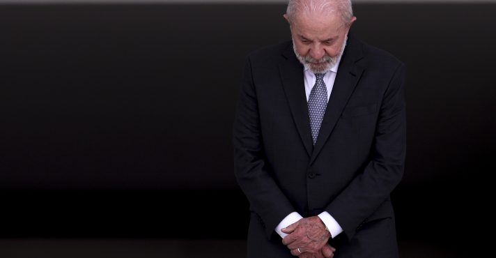 O jornal afirma que o governo Lula é ‘incapaz de promover um programa confiável de controle de gastos’ | Foto: Marcelo Camargo/Agência Brasil