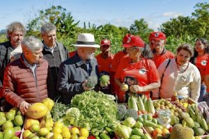Lula MST agradece vigília Paraná