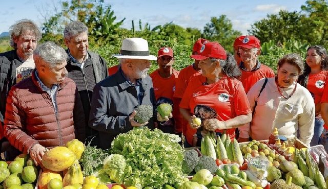 Lula MST agradece vigília Paraná