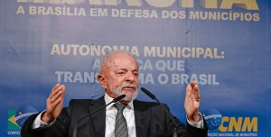 Lula, na marcha dos municípios