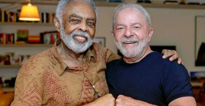 O cantor Gilberto Gil, cuja turnê recebeu mais de R$ 4 milhões repassados pelos Correios, que acumula dívida superior a R$ 2 bilhões | Foto: Divulgação/PR