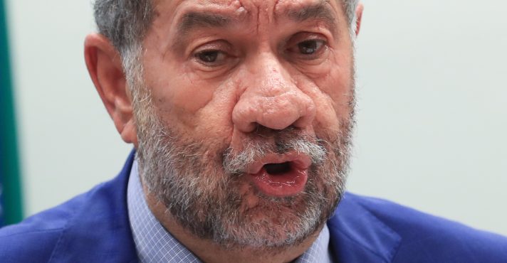 Carlos Lupi
