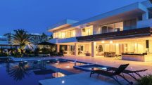 A casa do dono do Banco Master está localizada no Lago Sul, bairro nobre de Brasília | Foto: Divulgação/Studio Hub Arquitetura