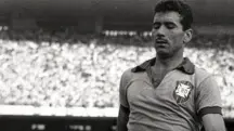 Nilton Santos também atuou pela Seleção Brasileira | Foto: Reprodução/Redes sociais