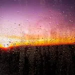 A previsão do tempo para Brasília, Goiânia, Cuiabá e Campo Grande indica predomínio de sol, com momentos de nebulosidade e eventuais pancadas de chuva | Foto: Reprodução/Freepik
