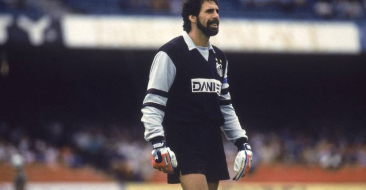 'Rodolfo Rodríguez, senhores, não era só goleiro', escreve Milton Neves | Foto: Divulgação/Santos FC