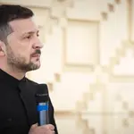 O presidente da Ucrânia, Volodymyr Zelensky, decidiu não participar do diálogo direto que ocorreria em Istambul, na Turquia | Foto: Reprodução/X/@ZelenskyyUa