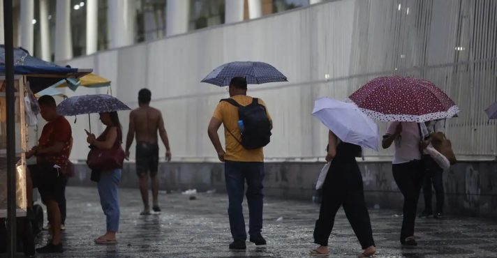 Região Sudeste terá calor, enquanto a população do Nordeste deve se preparar para as chuvas intensas até o fim de semana | Foto: Fernando Frazão/Agência Brasil