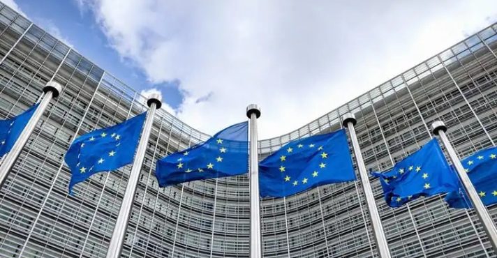 União Europeia tenta pressionar os Estados Unidos ao mesmo tempo em que reconhece os riscos de um rombo bilionário na balança comercial | Foto: Reprodução/Twitter/X