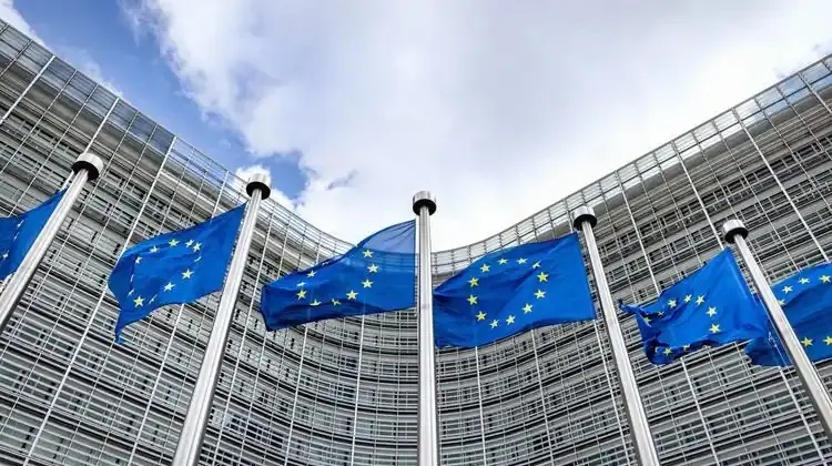 União Europeia tenta pressionar os Estados Unidos ao mesmo tempo em que reconhece os riscos de um rombo bilionário na balança comercial | Foto: Reprodução/Twitter/X