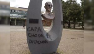 Alunos da UFSC querem retirar a homenagem feita a João David Ferreira Lima, o primeiro reitor e um dos fundadores da instituição | Foto: Reprodução/ND