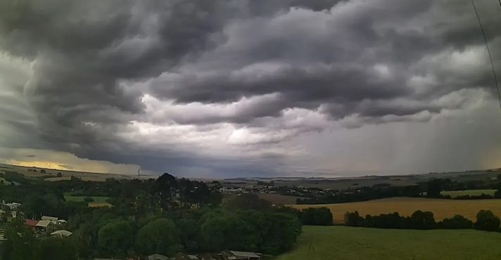 Chegada de frente fria provoca onda de instabilidade, principalmente no Sul e Sudeste do Brasil | Foto: Reprodução/Redes sociais