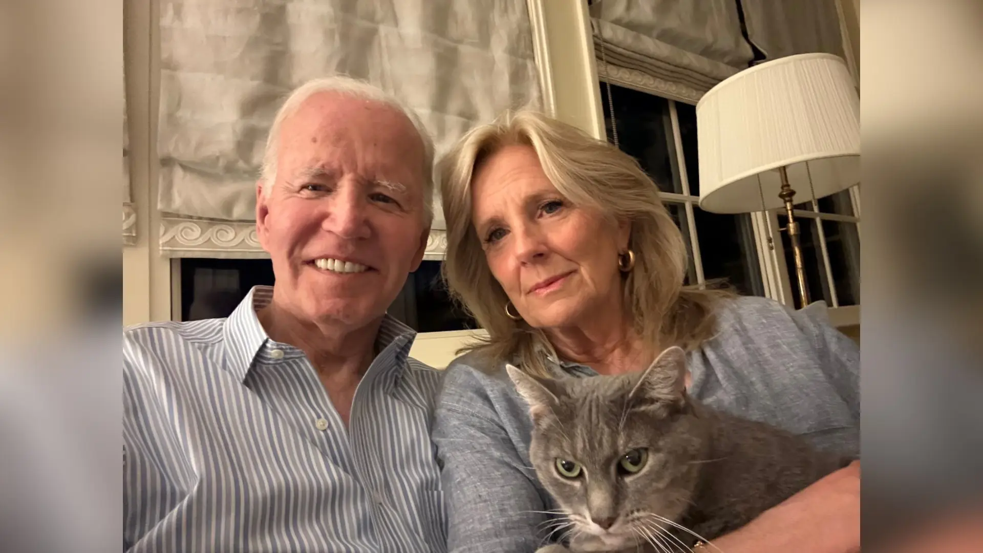 Joe Biden ao lado de sua mulher e gato de estimação | Foto: X/Reprodução