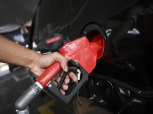 Petrobras corta preço do diesel em R$ 0,16 a partir desta terça-feira, 6