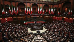 Plenário do Parlamento da Itália | Foto: Reuters