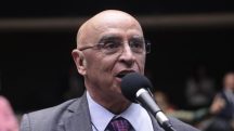 Com a saída do PDT da base, o governo Lula enfrenta um cenário ainda mais instável, com o desafio de conter a crescente fragmentação política na Câmara. Na foto, o líder do PDT, Mário Heringer (PDT - MG) | Foto: Bruno Spada/Câmara dos Deputados