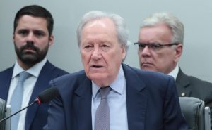 O ministério da Justiça, sob a gestão do ministro Ricardo Lewandowski, é responsável pela iniciativa que motiva críticas da Frente Parlamentar. | Foto: Bruno Spada/Câmara dos Deputados
