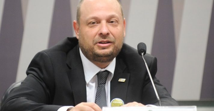 Em entrevista recente, Júnior disse que vai buscar ressarcir os prejudicados com recursos de “sócios e conglomerados de empresas” | Foto: Foto: Marcos Oliveira/Agência Senado
