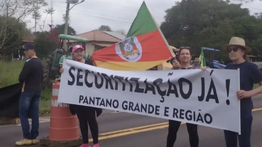 Agricultores prometem ampliar os protestos e planejam uma paralisação para a sexta-feira, 30, bloqueando rodovias com tratores e faixas | Foto: Reprodução/Redes sociais